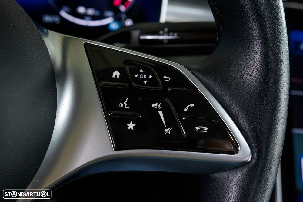 Mercedes-Benz C 300 e T 9G-TRONIC Avantgarde - 17