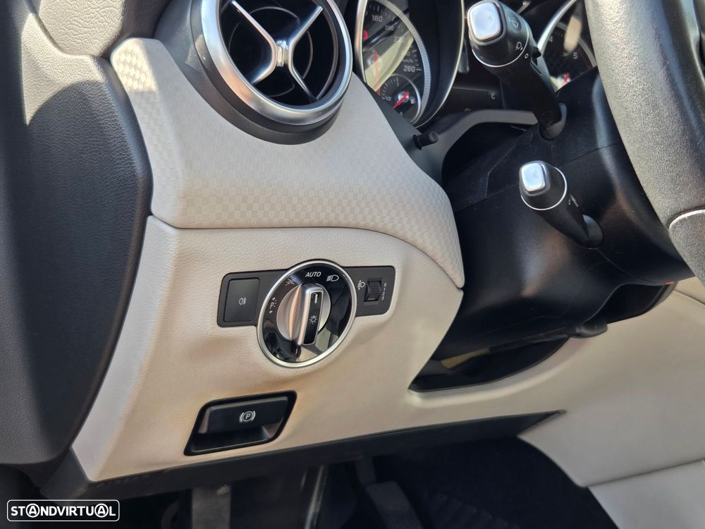Mercedes-Benz A 180 d Style - 15
