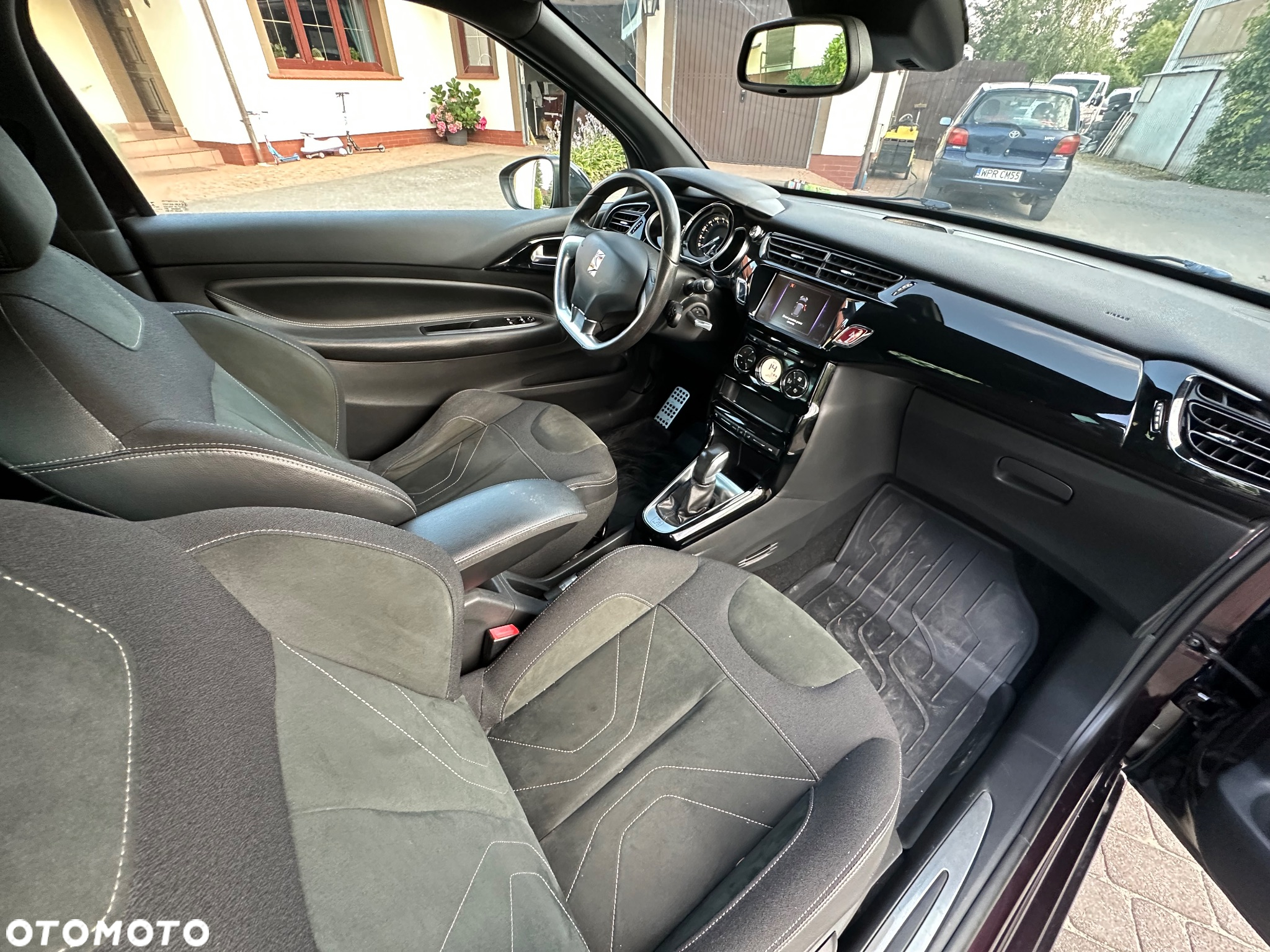Citroën DS3 1.2 PureTech SportChic S&S EAT6 - 6