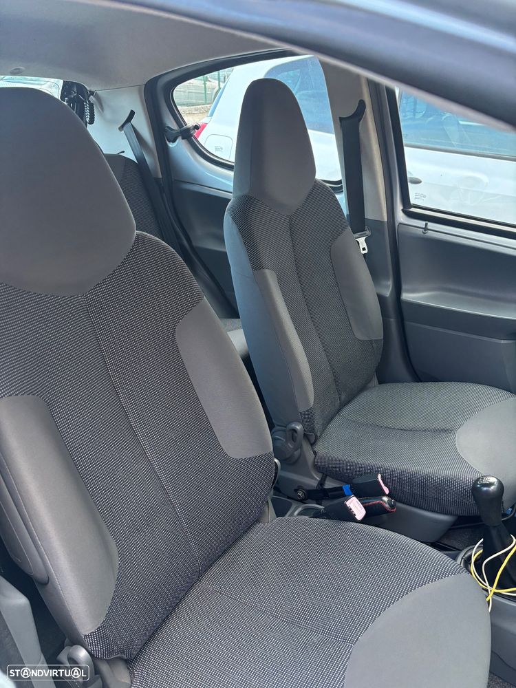 Peugeot 107 1.0 Trendy - 7