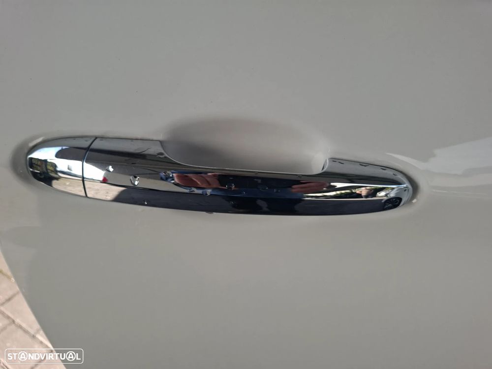 Fiat Tipo Station Wagon 1.3 M-Jet Lounge Tech J17 - 19