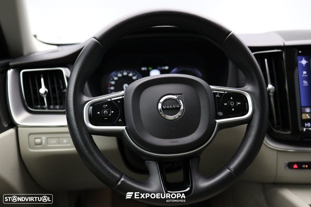 Volvo XC 60 2.0 T8 PHEV Inscription AWD - 11