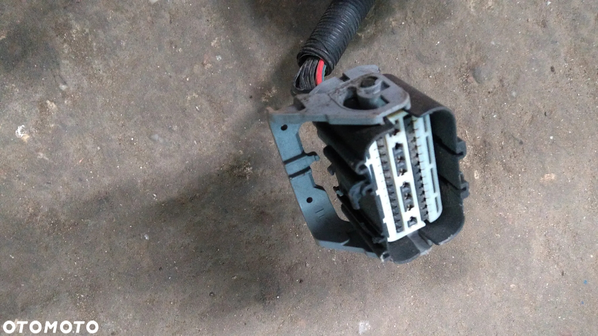 Ford Transit MK8 Wiązka instalacja elektryczna tylna spodu karoserii  2014_2019 - 2
