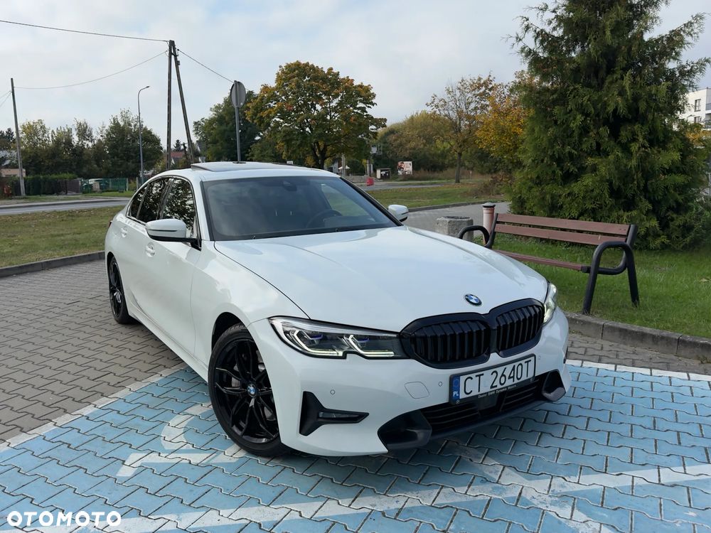 BMW Seria 3 330i Sport Line sport - 1
