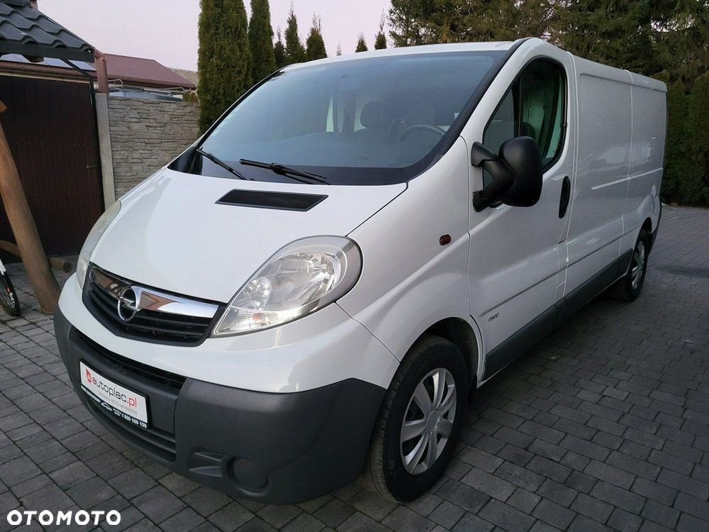 Opel Vivaro - 2