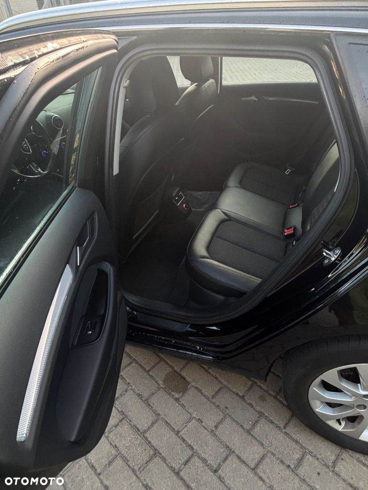 Audi A3 Sportback 1.6 TDI Attraction - 11