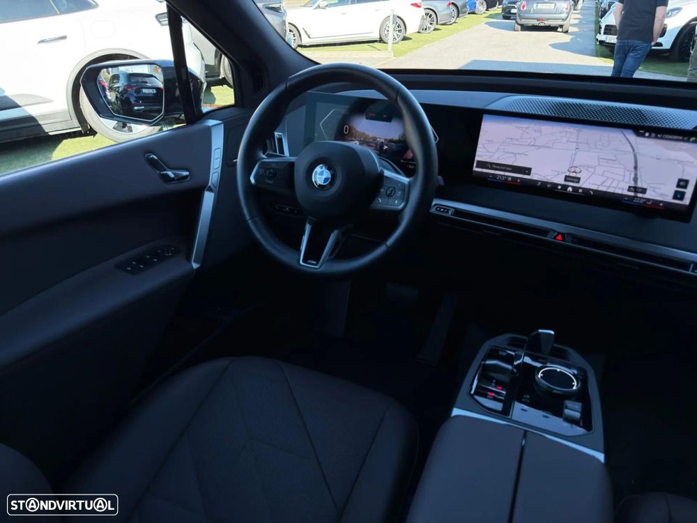 BMW iX xDrive 40 Pack Desportivo - 27