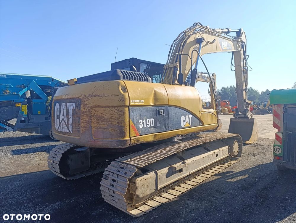Caterpillar 319D - 2