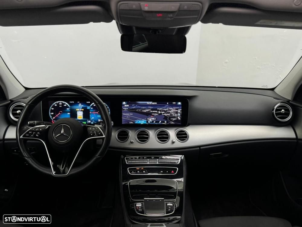 Mercedes-Benz E 300 de AMG Line - 45