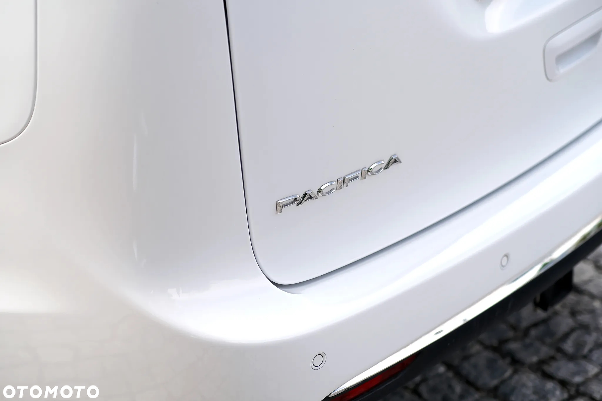 Chrysler Pacifica - 29
