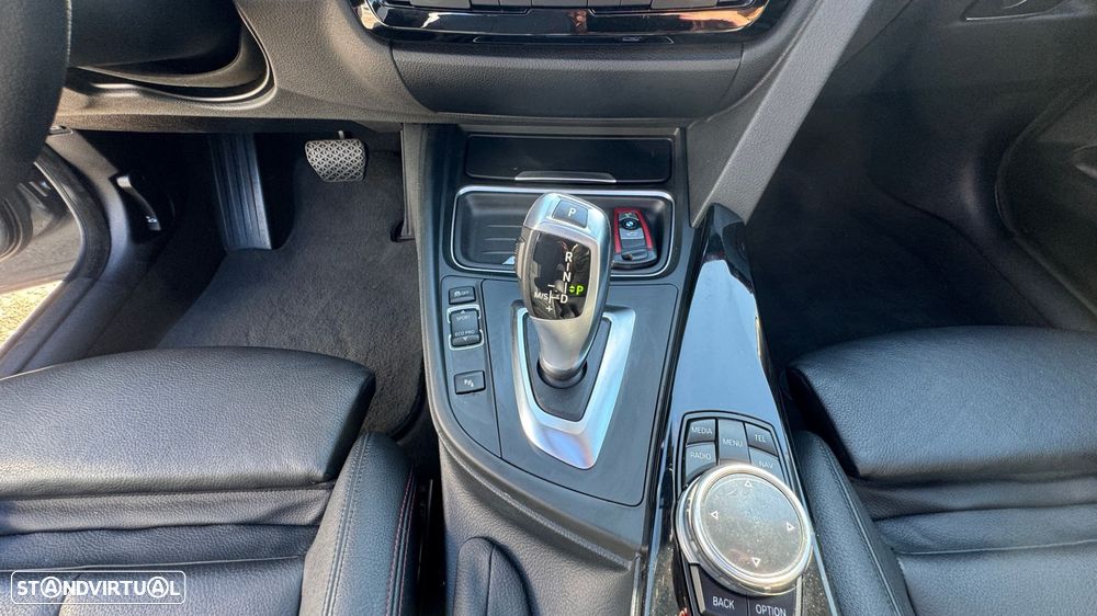 BMW 325 Gran Turismo - 26