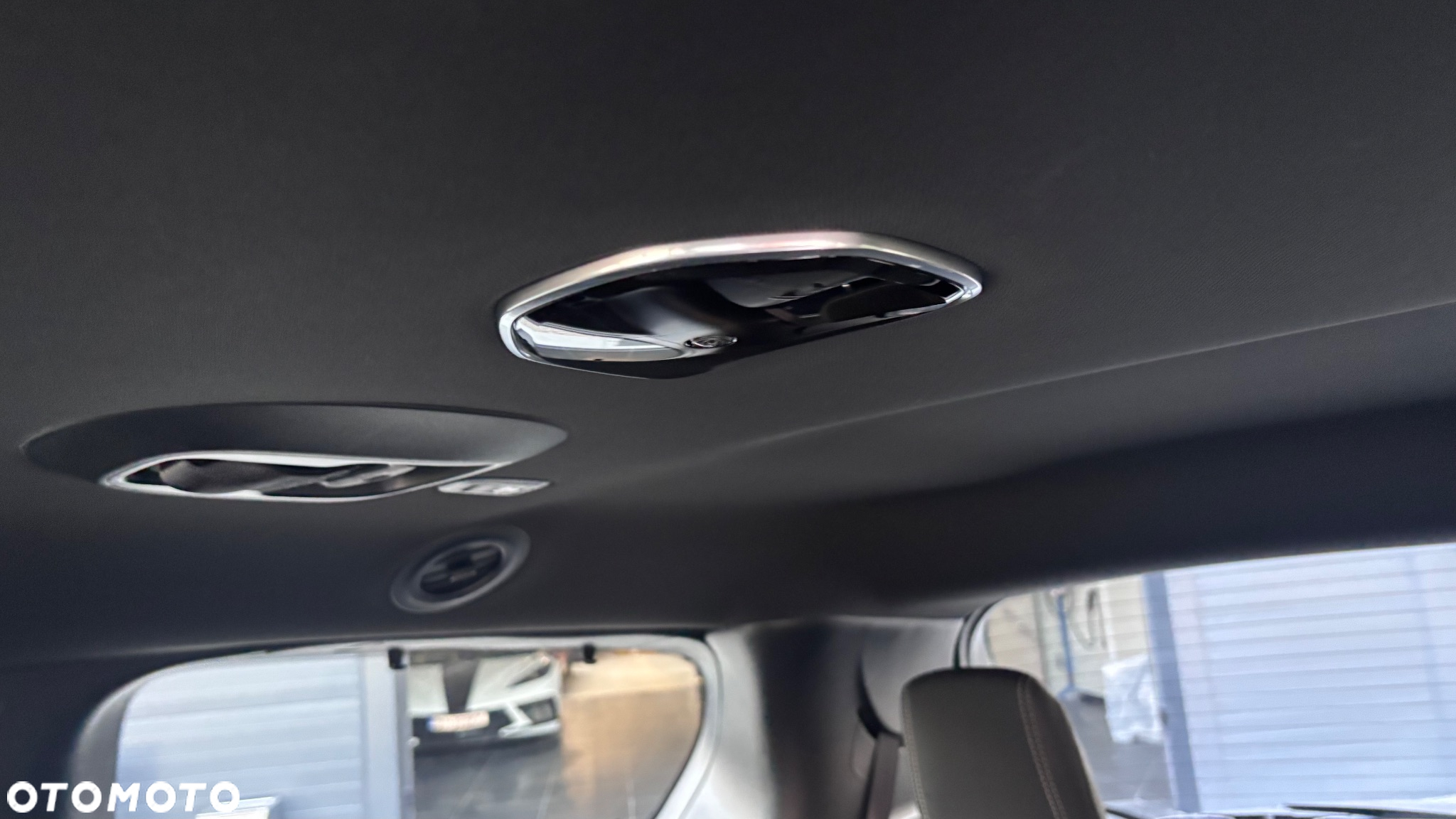 Chrysler Pacifica - 19