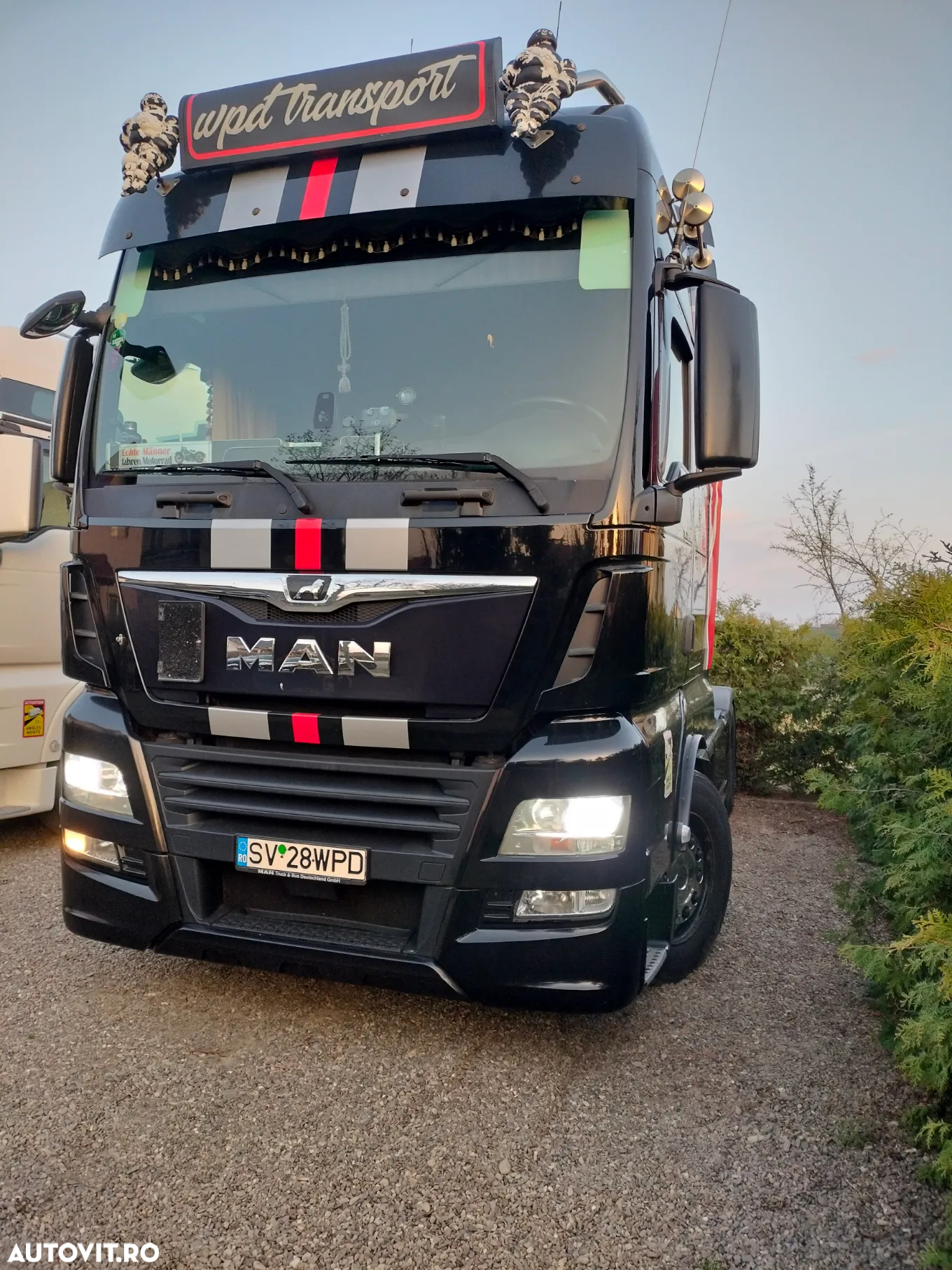 MAN TGX RED LION EDITION - 3