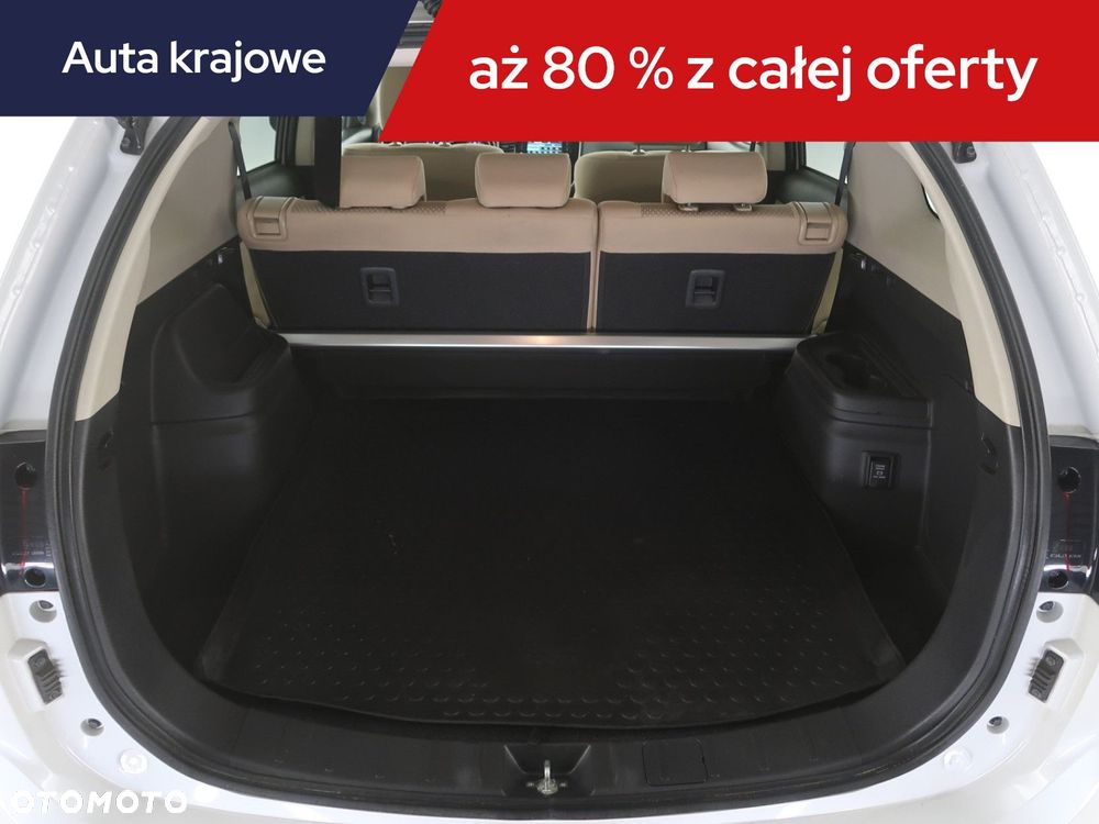 Mitsubishi Outlander - 16