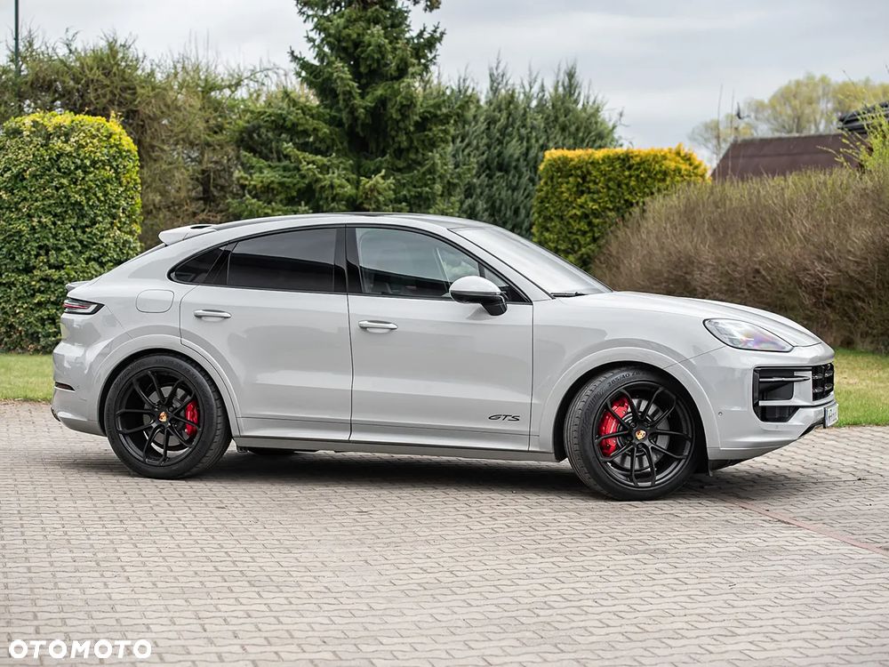 Porsche Cayenne - 14