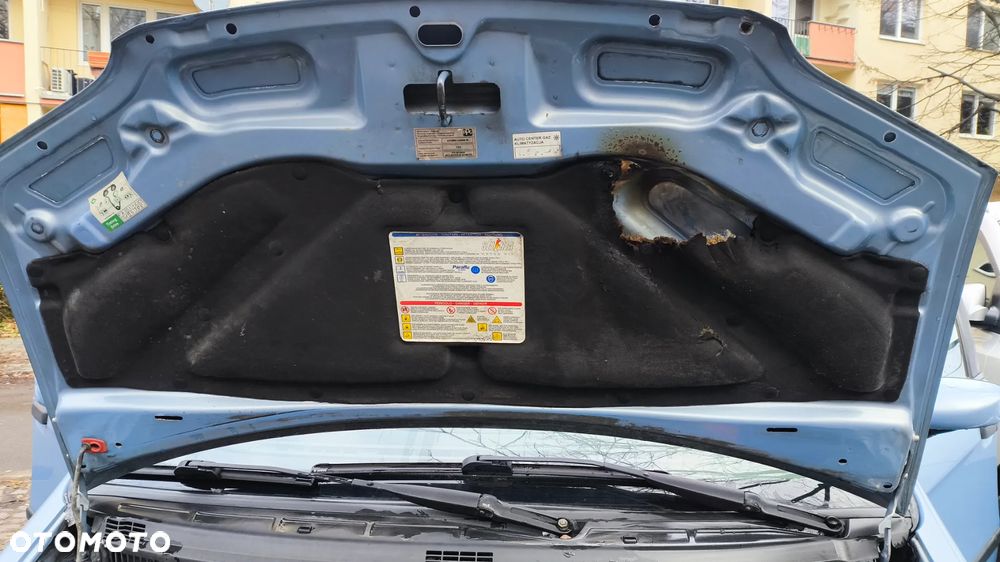 Fiat Idea 1.4 16V Active - 12