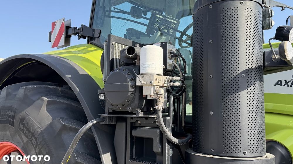 Claas Axion 960 - 12