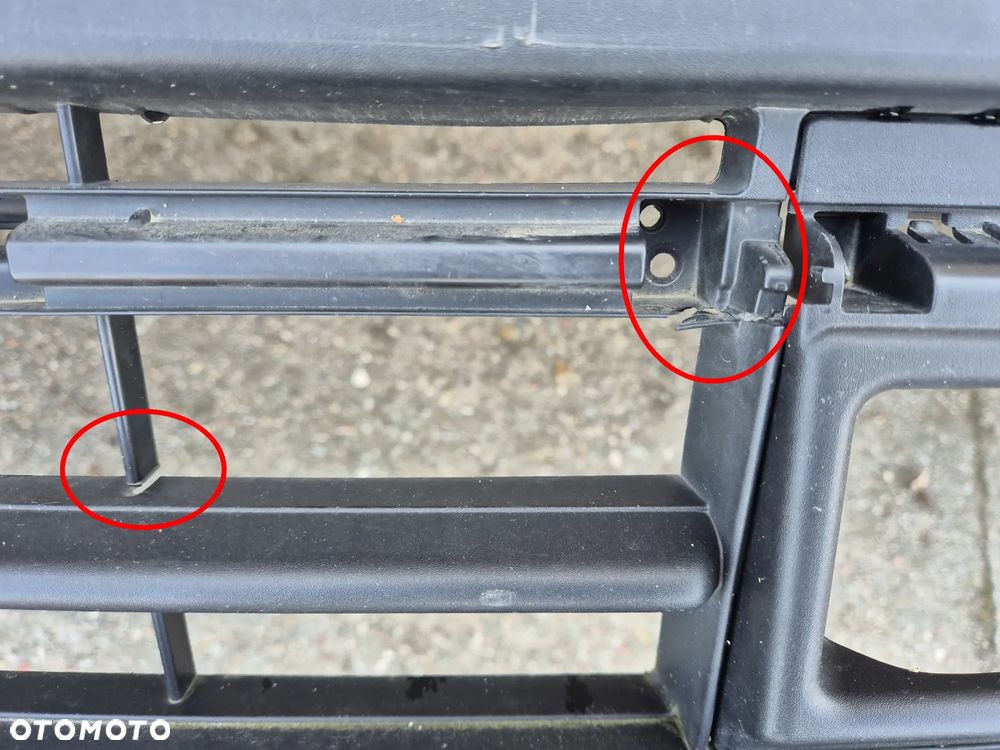 Suzuki Vitara II lifting 18- zderzak przedni kratka grill - 5