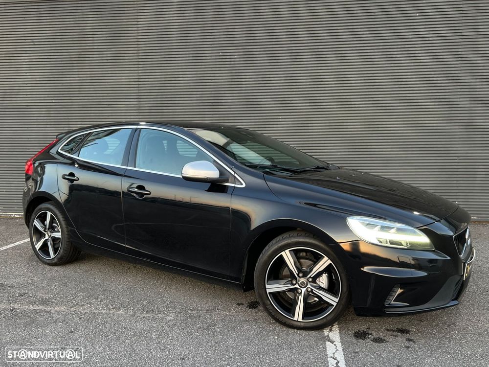 Volvo V40 2.0 D2 R-Design - 3