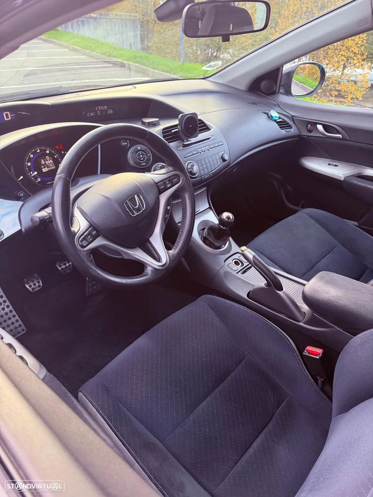 Honda Civic 1.8 Sport - 14