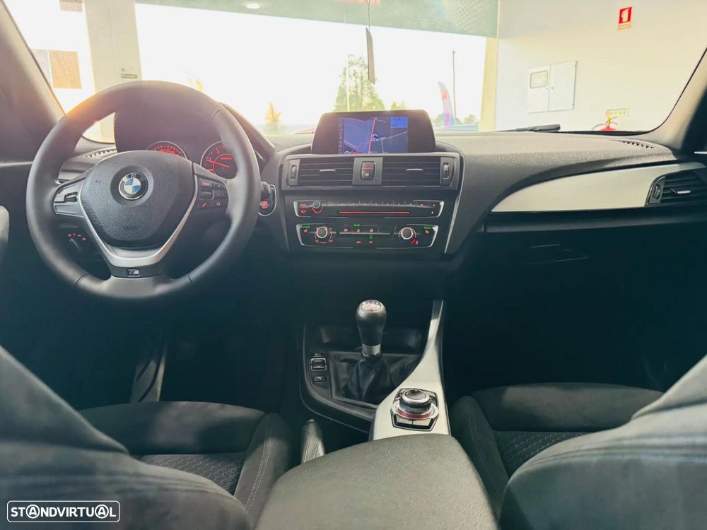 BMW 118 d Pack M - 31