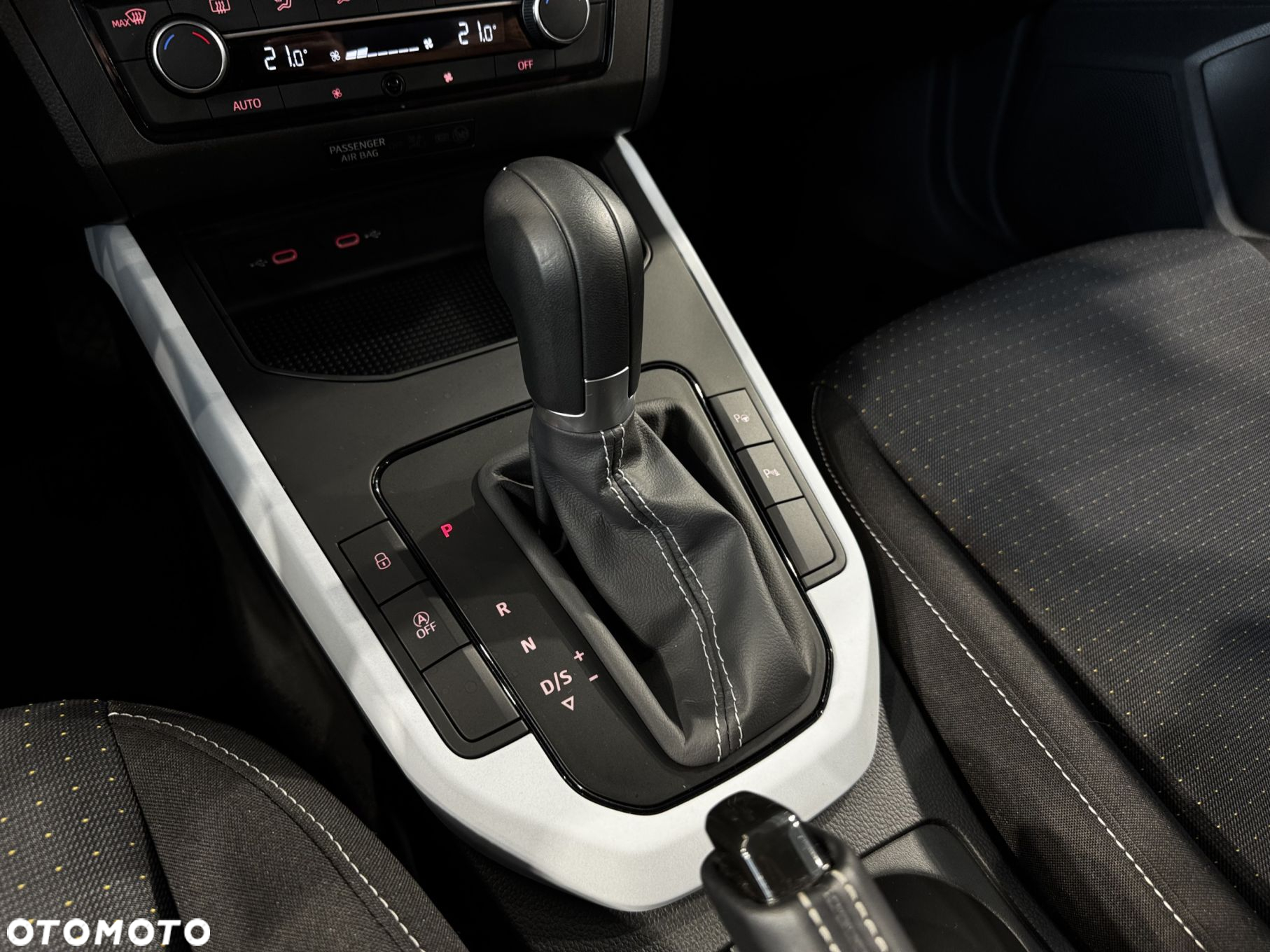 Seat Arona - 26
