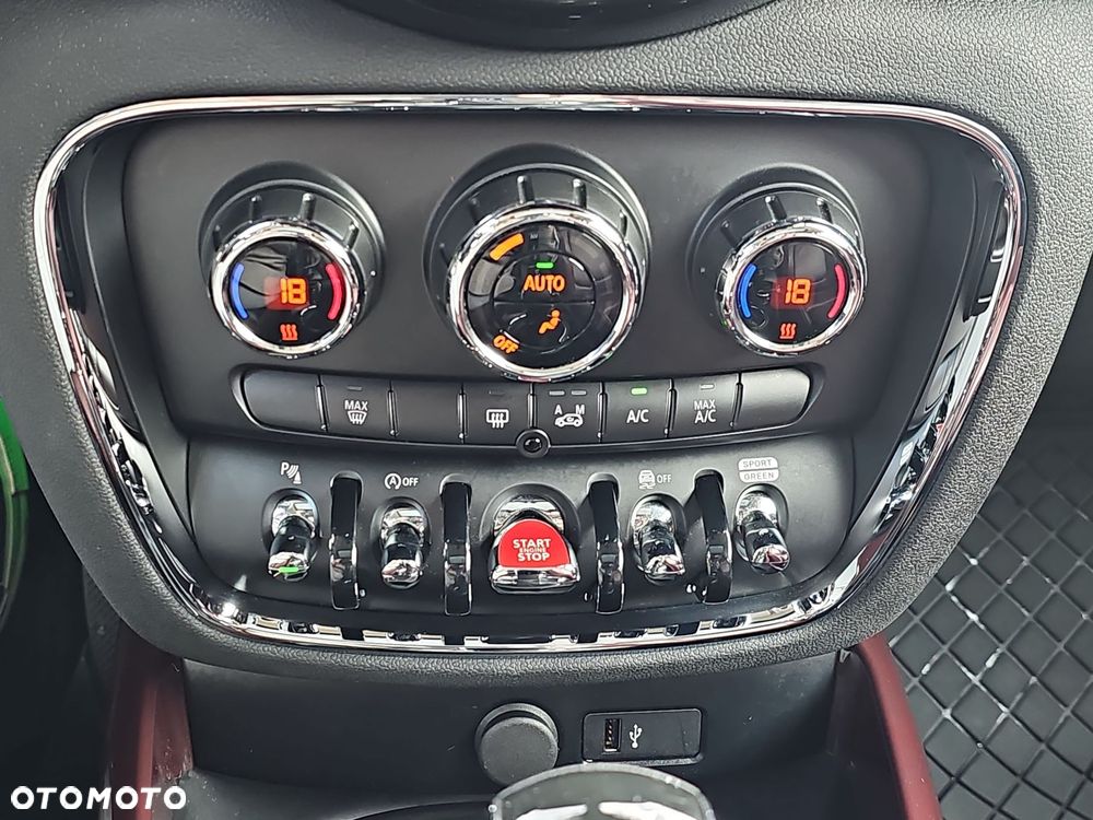 MINI Clubman Cooper S ALL4 sport - 22