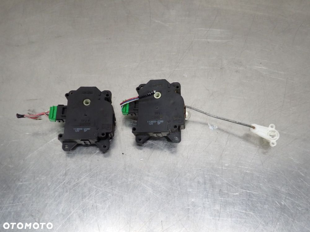 SILNICZEK NAGRZEWNICY INFINITI M37X 113800-2380 - 1