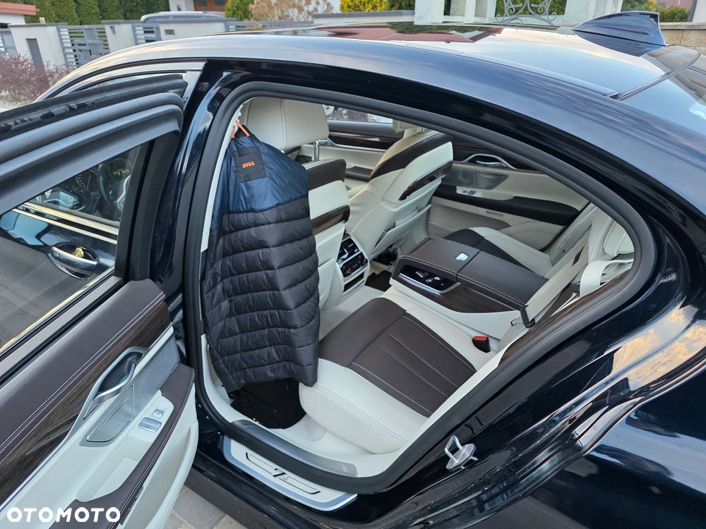BMW Seria 7 740d xDrive - 5