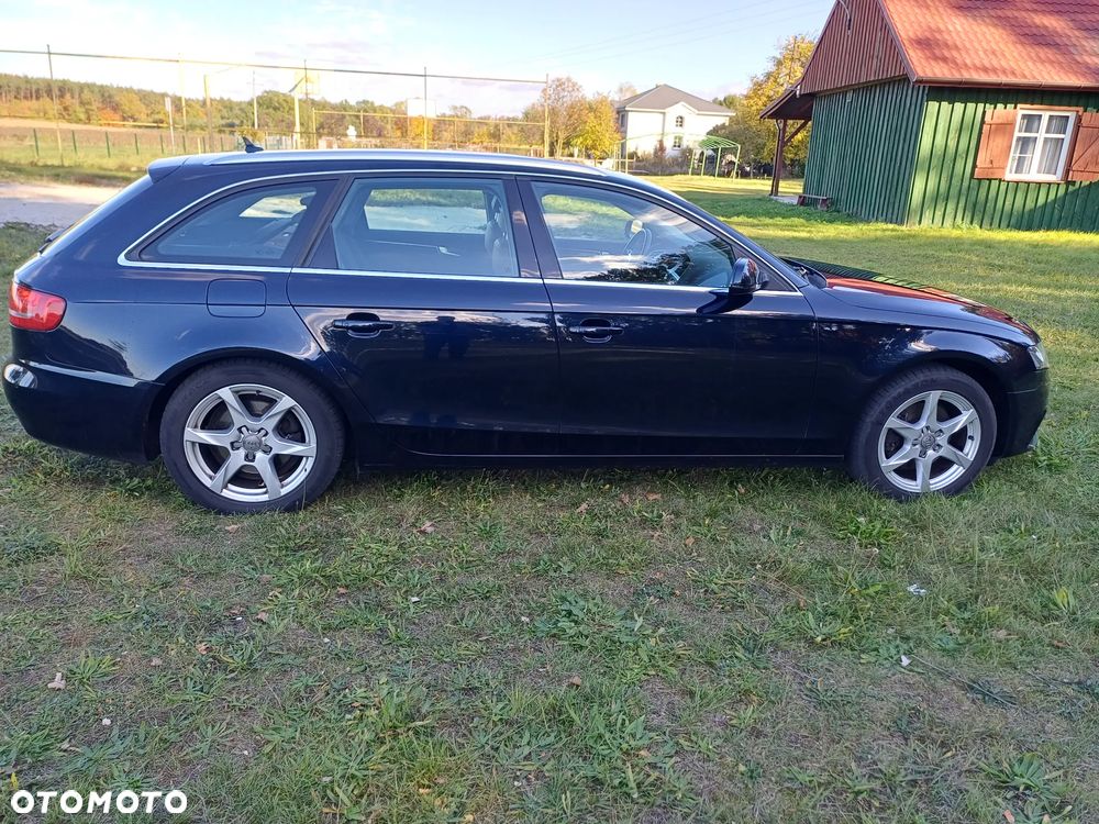 Audi A4 Avant - 13