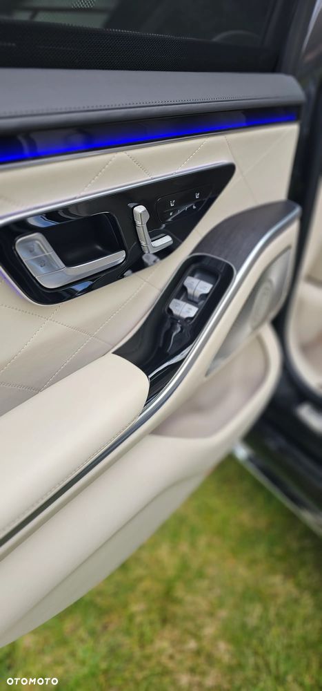Mercedes-Benz Klasa S 400 d 4-Matic L 9G-TRONIC - 19