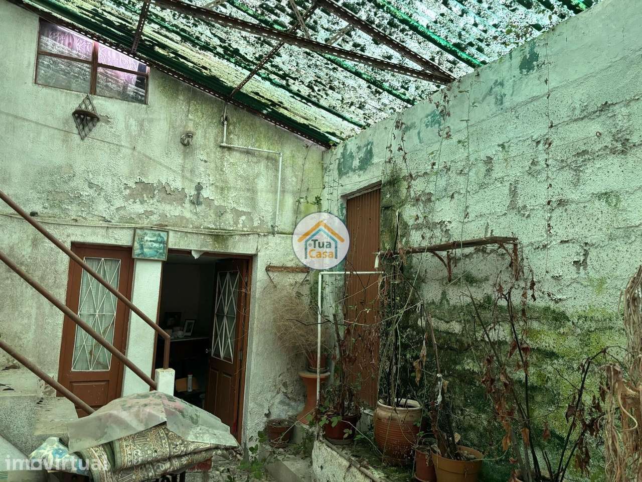Oportunidade de Investimento - Casa para Recuperação em Paúlos, Vila R - Grande imagem: 4/16