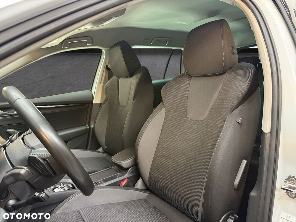 Skoda Octavia 2.0 TDI Ambition DSG - 13