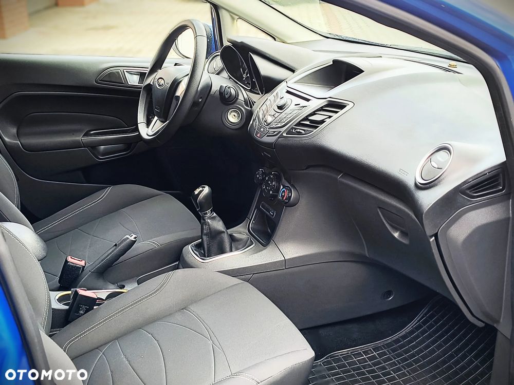 Ford Fiesta - 8