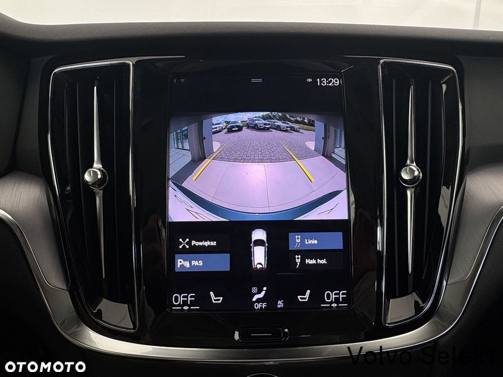 Volvo V60 Cross Country - 17