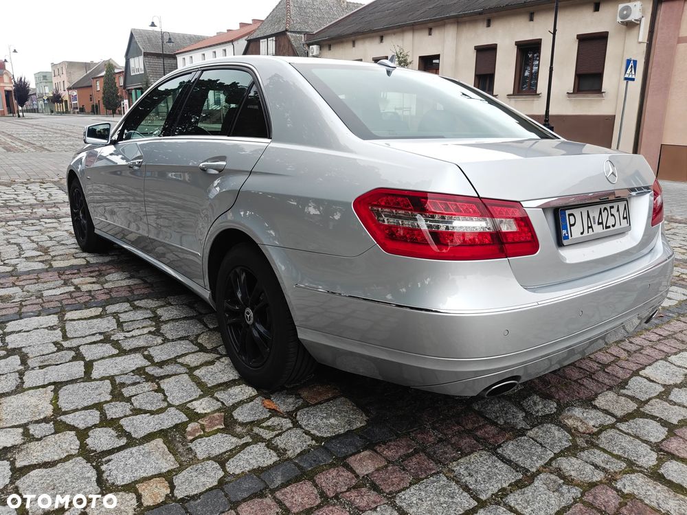 Mercedes-Benz Klasa E 350 CDI BlueEff Elegance - 5
