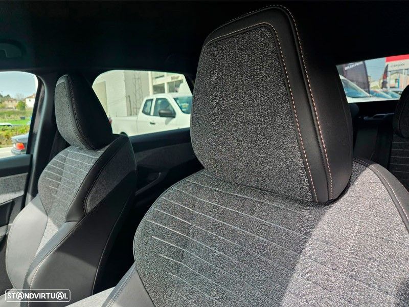 Peugeot 3008 1.2 Hybrid Allure e-DCS6 - 12