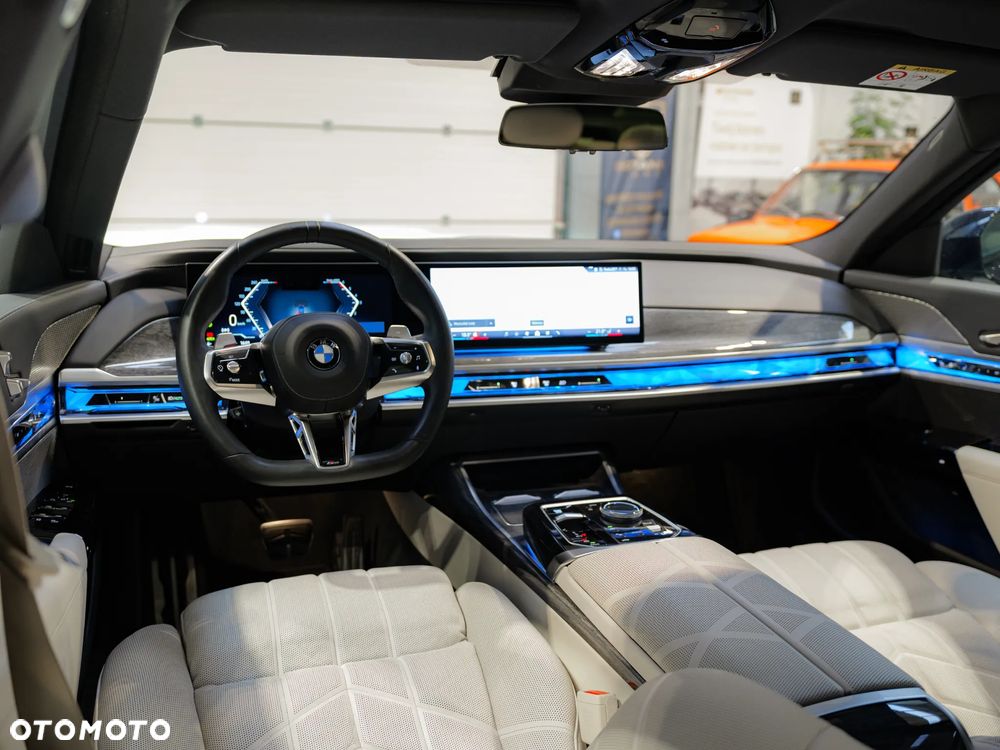 BMW Seria 7 740d xDrive sport - 16