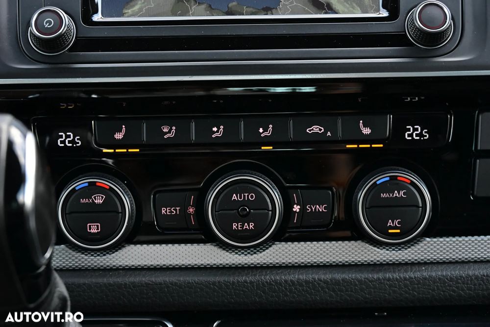 Volkswagen Transporter Multivan DSG Kurz Business - 36