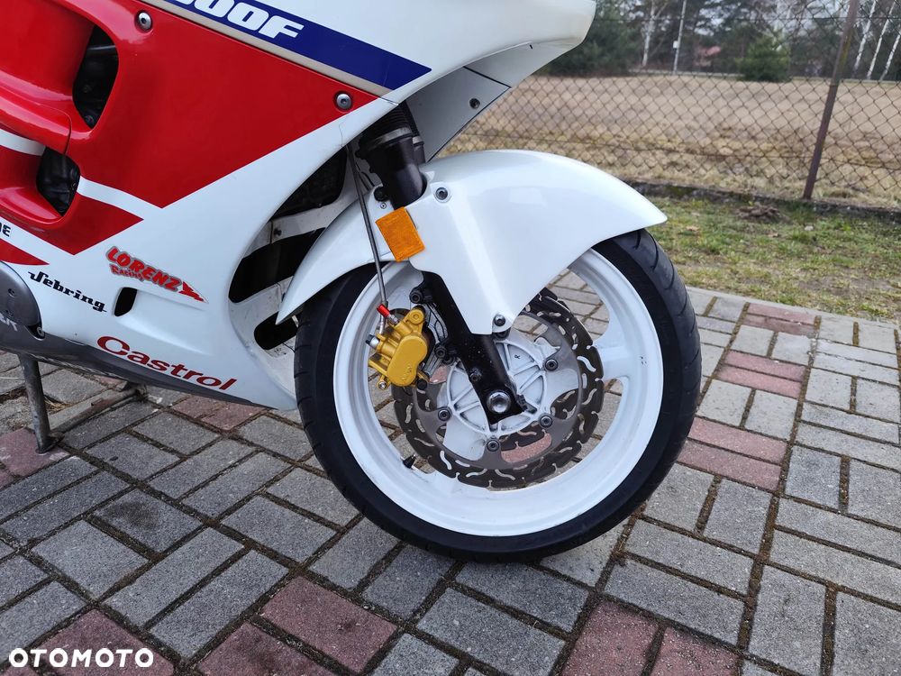 Honda CBR - 15