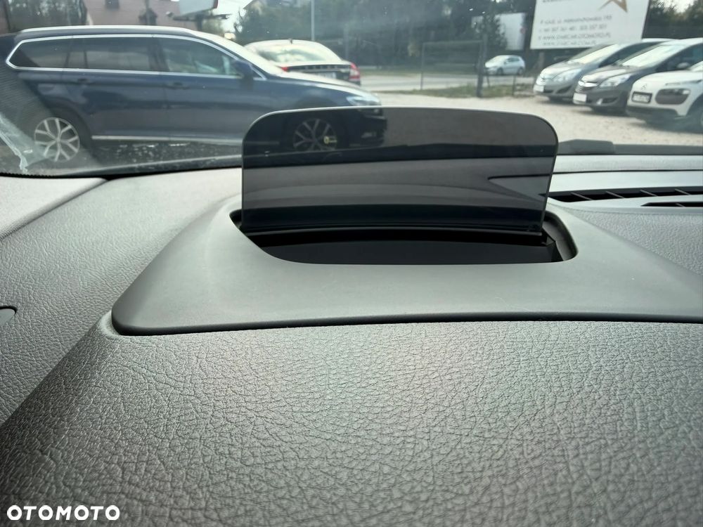 BMW Seria 2 218d xDrive Sport-Aut Advantage - 27