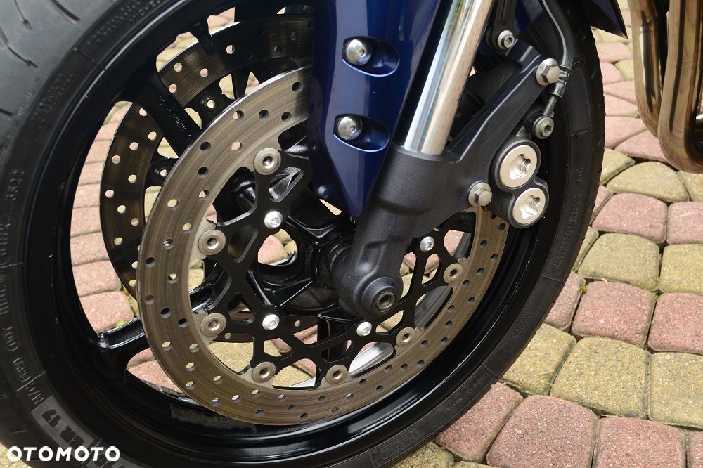 Yamaha FZ - 26