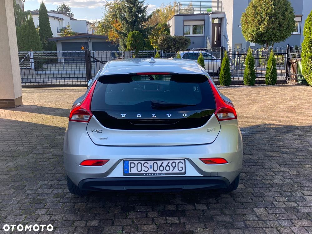 Volvo V40 D2 Kinetic - 5