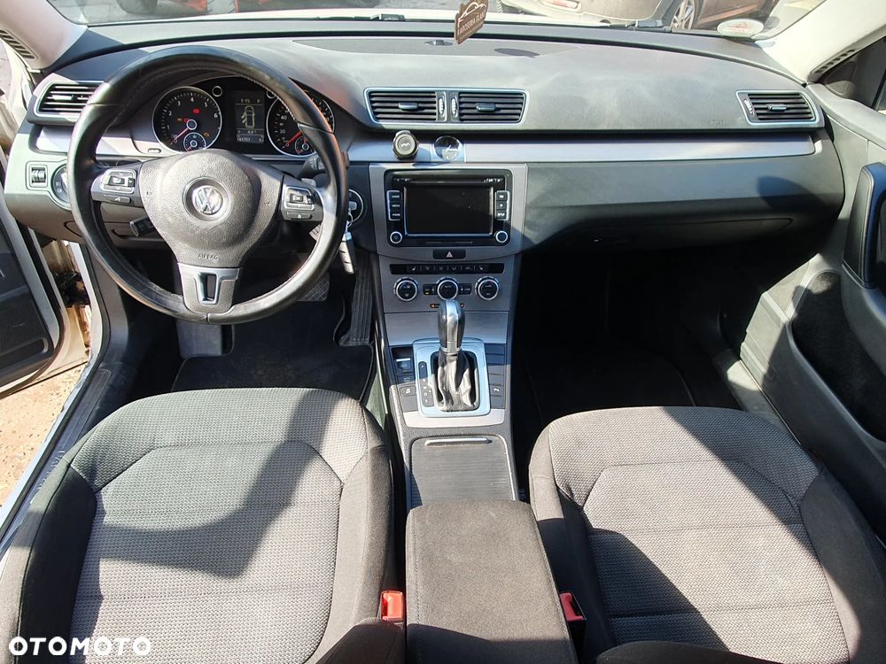 Volkswagen Passat 1.8 TSI DSG Comfortline - 19