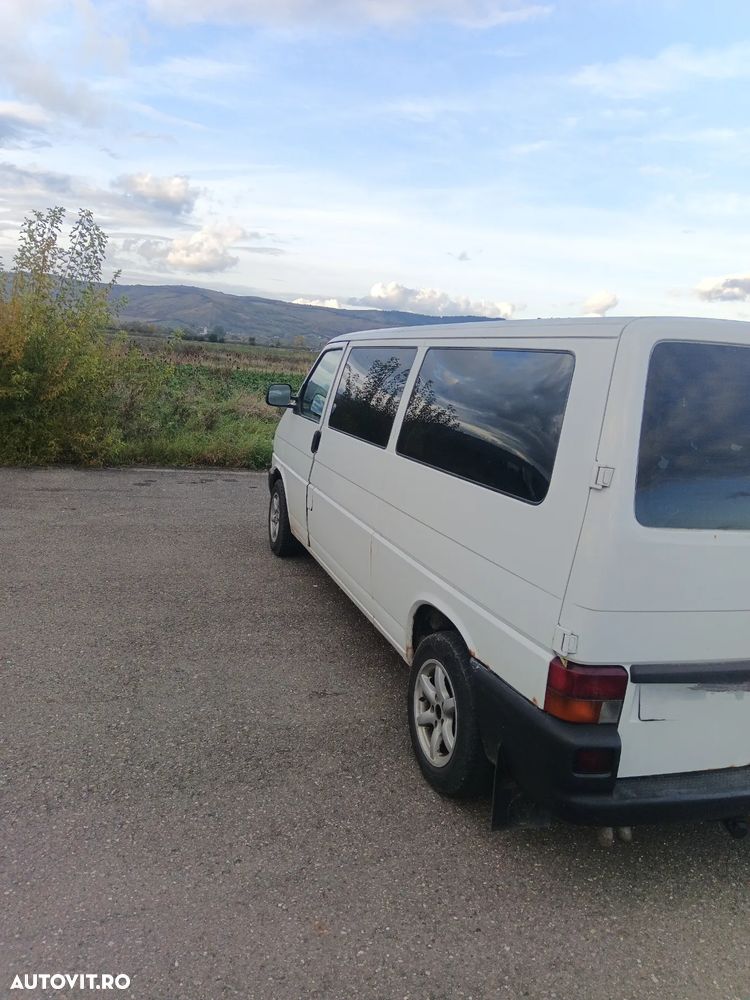 Volkswagen Transporter - 2