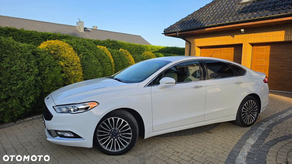 Ford Fusion 2.0 EcoBoost Titanium - 11