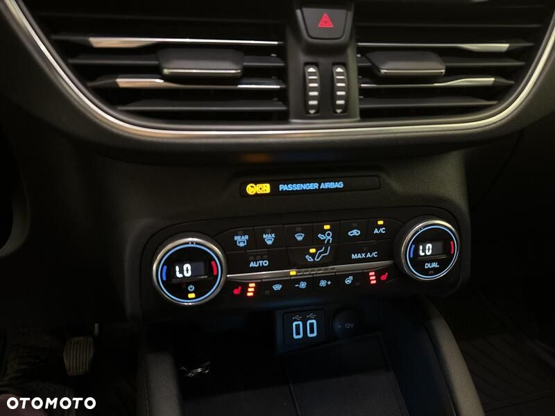 Ford Kuga - 18