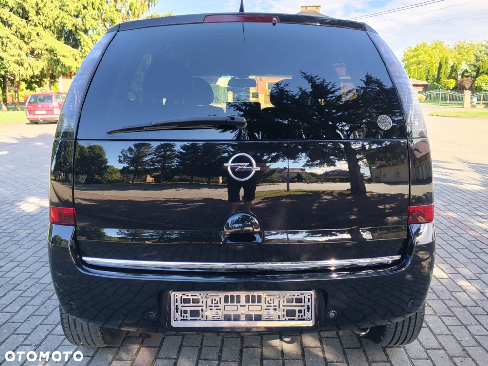 Opel Meriva 1.8 16V Cosmo - 9