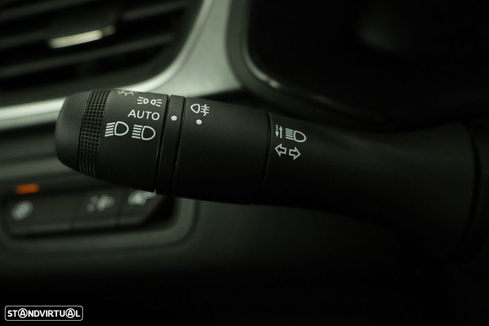 Renault Captur 1.0 TCe Techno Bi-Fuel - 16
