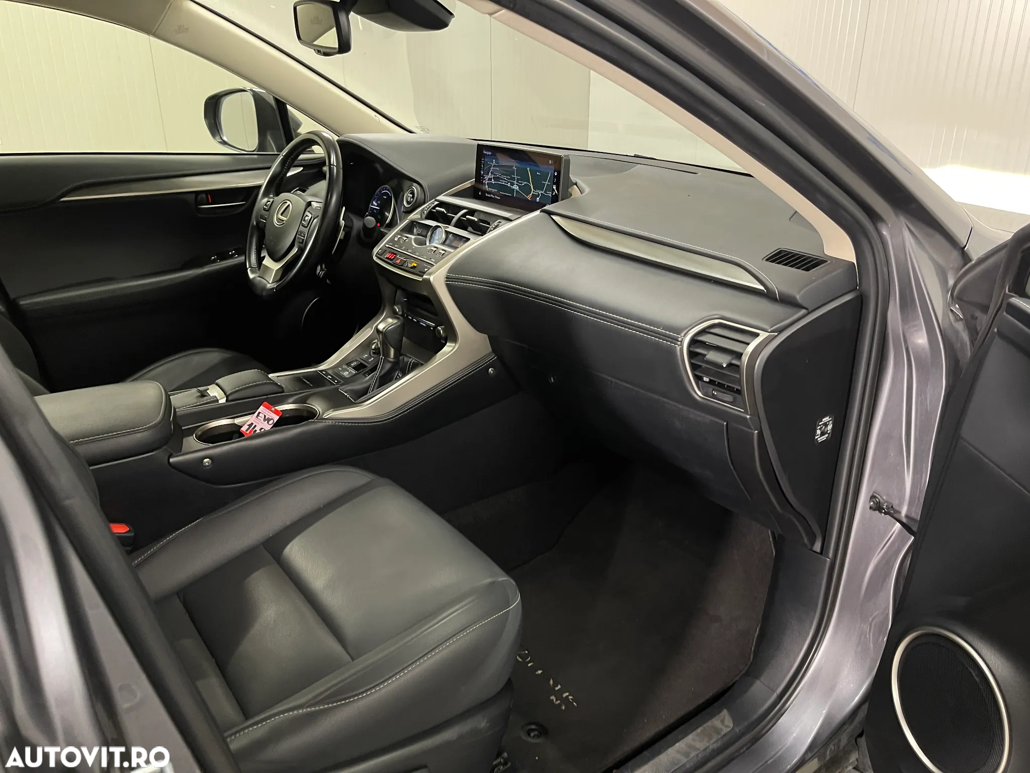 Lexus Seria NX 300h AWD Business Plus - 9